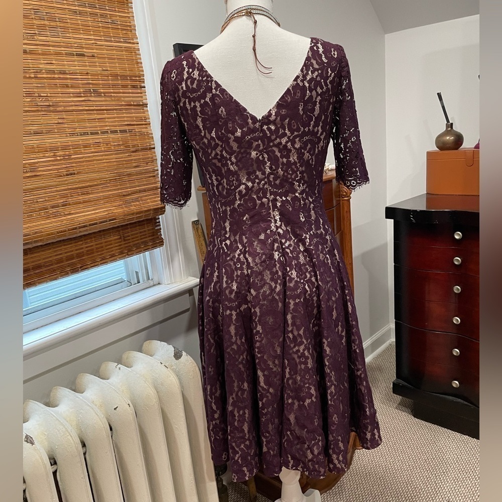 BEAUTIFUL PURPLE DRESS - Picture 2 of 7